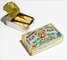 Load image into Gallery viewer, Sardines with Hot Pepper