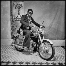 Load image into Gallery viewer, Volta Photo