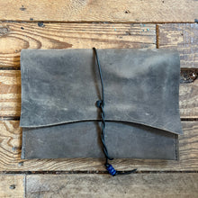 Load image into Gallery viewer, Leather Clutch