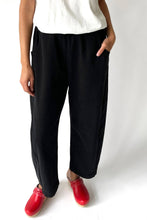 Load image into Gallery viewer, Le Bon Shoppe - Arc Pant (black)
